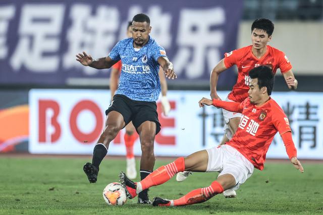 赔率前瞻:意大利盼复仇瑞士 数据示1-1进加时